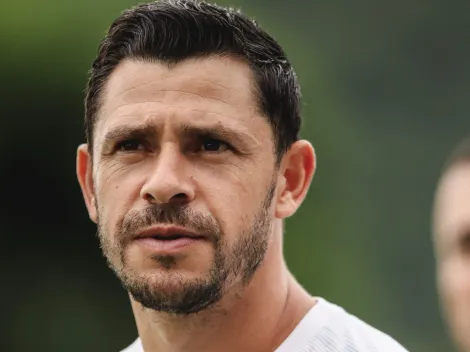 Giuliano brilha em vitória do Santos e torcida cutuca Lucas Lima