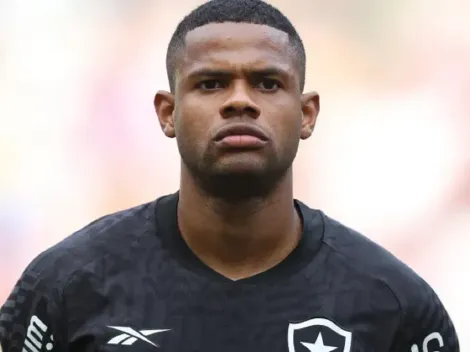 Júnior Santos fala o que pensa sobre comportamento da torcida do Botafogo