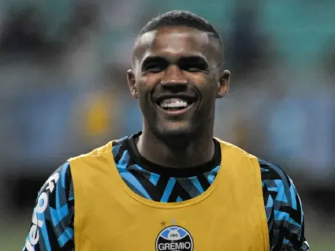 Douglas Costa, mirado pelo Cruzeiro, tem acerto encaminhado com novo clube