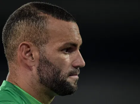 Palmeiras comunica Weverton sobre decisão após falha e pressão da torcida