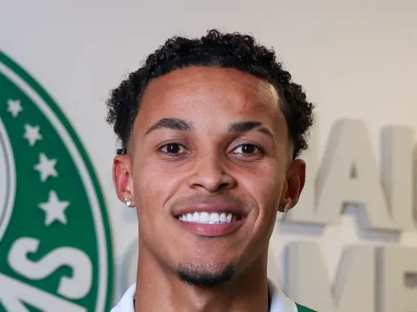 Situação de Lázaro vem à tona nos bastidores do Palmeiras e 'vaza' planejamento de Abel