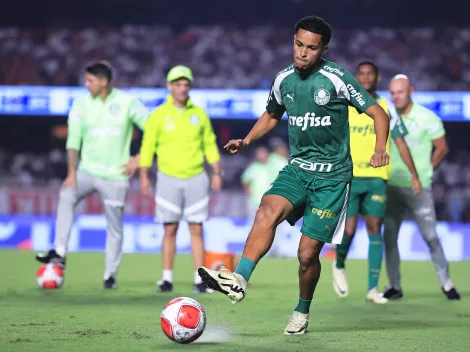 Palmeirenses pedem decisão de Abel sobre Lázaro
