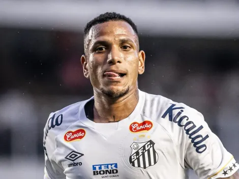 Otero exalta atuação individual no Santos e revela preferência pela Vila Belmiro: “precisa fazer parte disso”