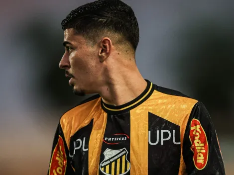 Palmeiras recebe camisa 10 destaque e decisivo no Paulistão