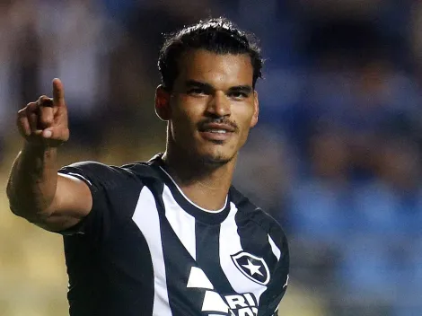 Agito no Bota: Danilo Barbosa pode ser trocado por atacante do Corinthians