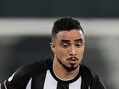 Rafael comemora retorno ao Botafogo e define meta: "Aproveitar meu último ano"