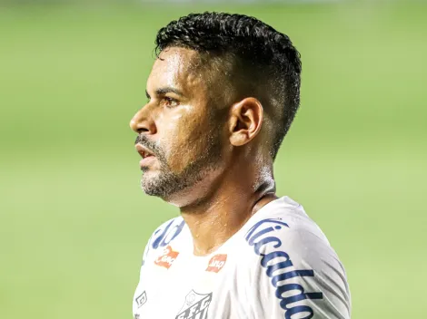 Aderlan revela condição para a semifinal no Santos