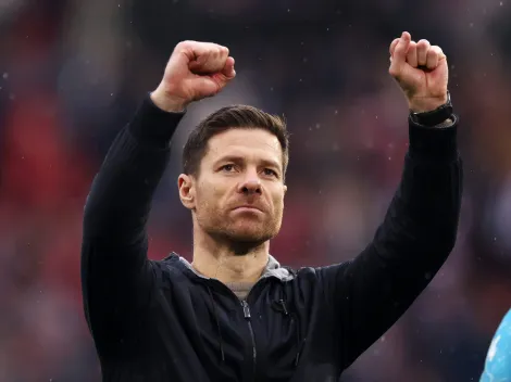 Xabi Alonso anuncia continuidade no Bayer Leverkusen, que alcança incríveis 39 jogos sem derrota