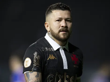 Na mira do Santos, Rossi possui situação atualizada no Vasco
