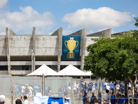 Segurança do estádio e PM precisaram intervir para conter o princípio de confusão no intervalo; homens foram detidos