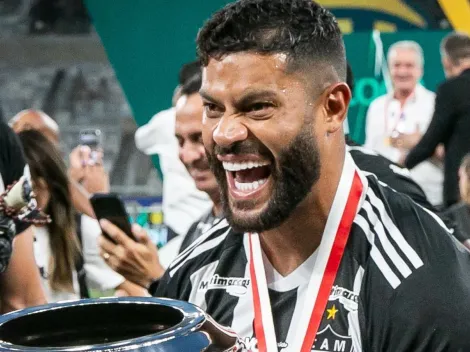 Hulk come marmita atirada por cruzeirenses em título do Atlético-MG