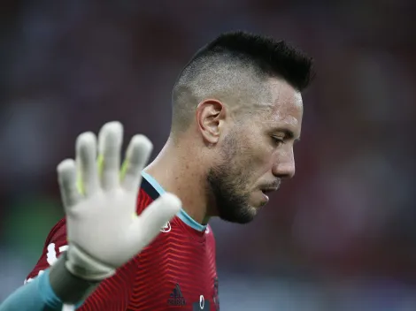 Diego Alves recebe convite para defender rival do Flamengo até 2025