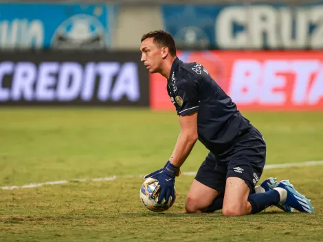 Marchesín, do Grêmio, é criticado por lances de gols do Vasco em São Januário