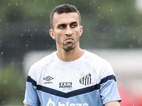 João Schmidt tem futuro definido no Santos