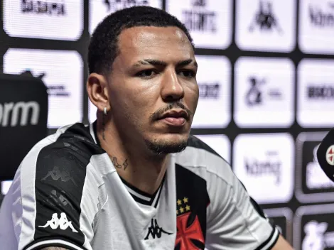 Clayton é criticado pelo torcedor do Vasco após derrota no clássico