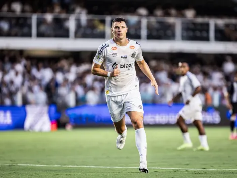 Torcida do Santos elogia Furch após vitória na Série B