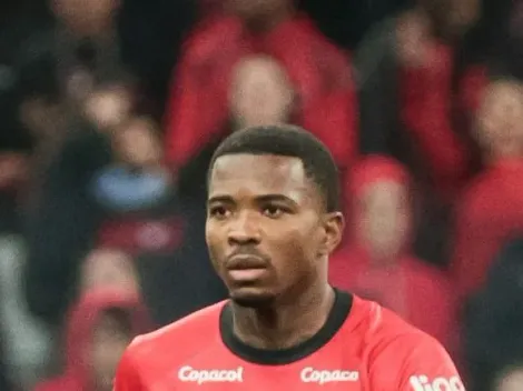 Cacá revela como está os bastidores do Corinthians durante entrevista