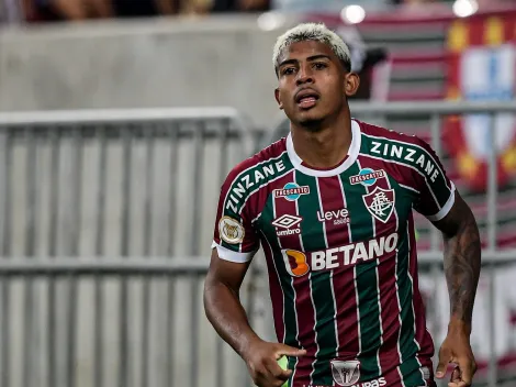 Kennedy volta a treinar no CT do Fluminense após desaparecer