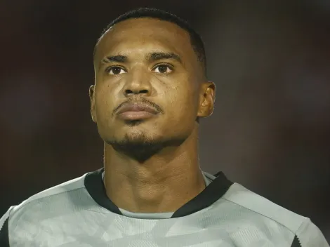 Artur Jorge revela situação de John no Botafogo e esclarece titularidade