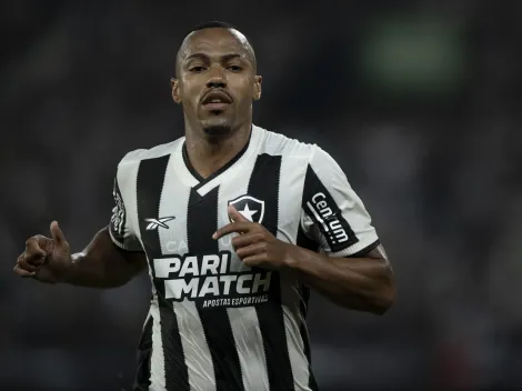 Liderança no elenco eleva moral de Marlon Freitas no Botafogo
