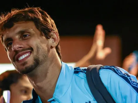 Renato Gaúcho deve deixar Rodrigo Caio no banco pelo Grêmio