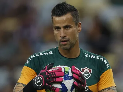 Fábio não viaja e Diniz pode ficar sem 8 jogadores contra Cruzeiro