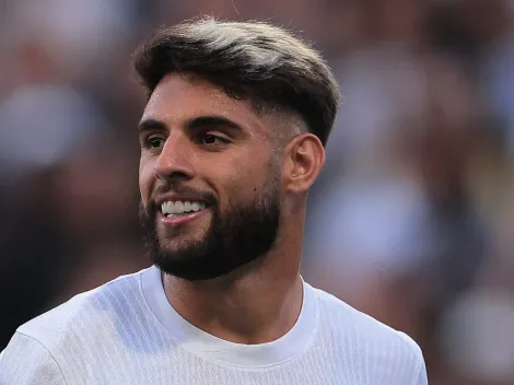 Flamengo acerta transferência e Hugo Souza vai jogar com Yuri Alberto