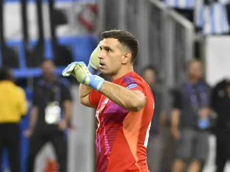 Novamente, Dibu Martínez salva a Argentina nas penalidades