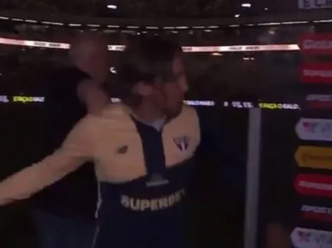 Zubeldía da soco no backdrop após derrota do São Paulo