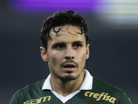 Raphael Veiga mira manter fama de carrasco palmeirense do Flamengo