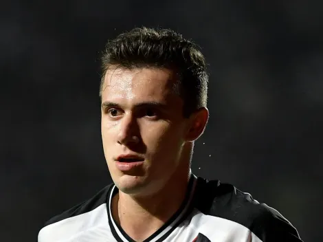 Piton vira protagonista no Vasco e torcida reconhece boa atuação