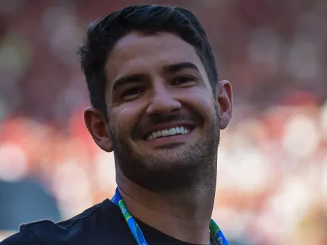 Pato revelou porque não fechou com Santos de Carille