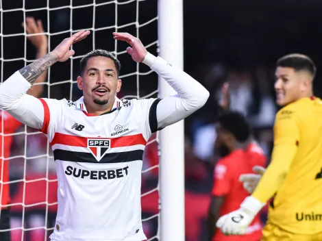 Torcida do São Paulo fica p da vida com Luciano 