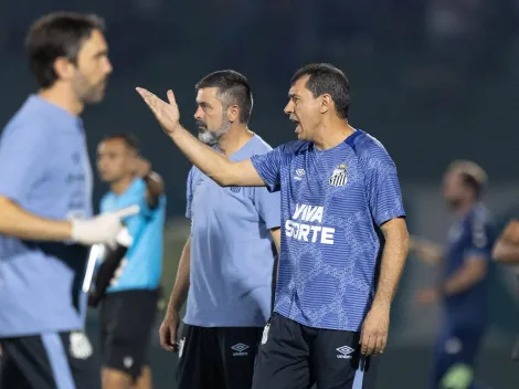 Torcida pede saída de Carille do Santos 