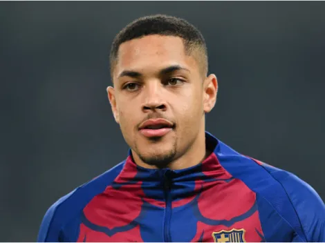 Vitor Roque deixa o Barcelona e é anunciado no Betis