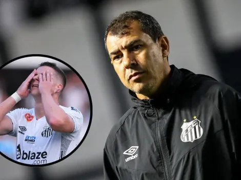 Carille barra Julio Furch de Santos x Ponte Preta