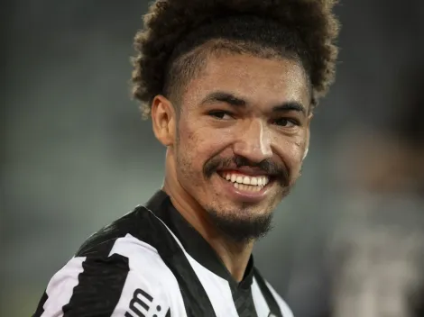 Vasco queria Adryelson, mas zagueiro voltou ao Botafogo