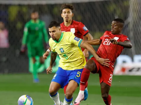 Bruno Guimarães recebe vaias de torcedores do Coritiba em partida da Seleção Brasileira