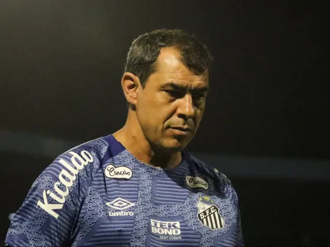 Carille perde Renan para próximo jogo após lesão confirmada