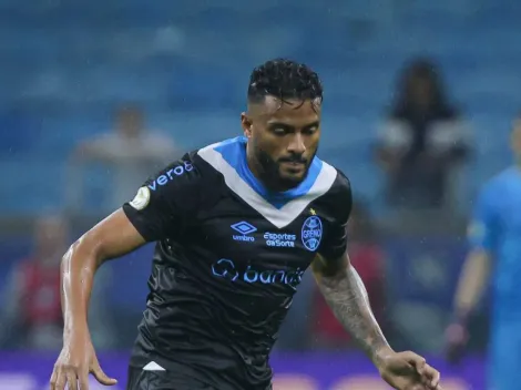 Gremistas definem Reinaldo como pior em campo em Botafogo X Grêmio