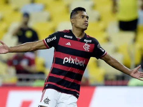 Alex Sandro inaugura "era Filipe Luís" no Flamengo