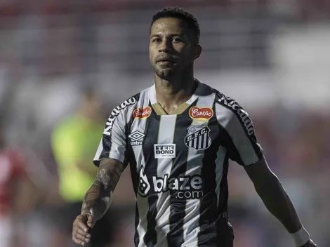 Emprestado ao Peixe, Serginho continua com futuro indefinido