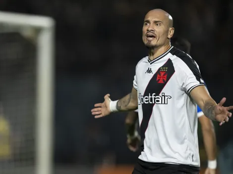 Zagueiro do Vasco causa revolta e torcida reage nas redes