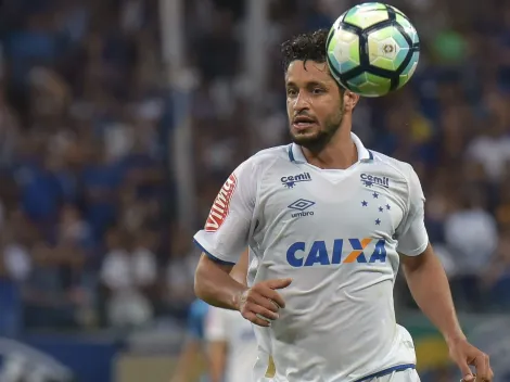 Ex-jogador do Cruzeiro revela cobrança a presidente no vestiário