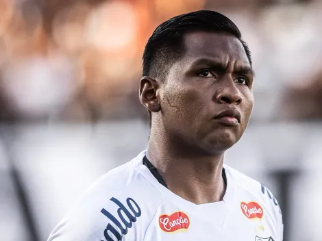 Morelos tem temporada artilheira e Santos prevê valorização do atacante