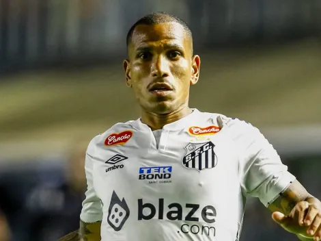 Otero titular do Santos é pedido após derrota para Chape