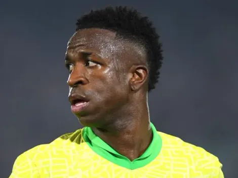 Vini Jr. e Dorival conversam após polêmica da Bola de Ouro