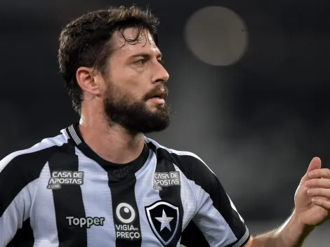 Ex-Botafogo, João Paulo pode voltar ao Brasil