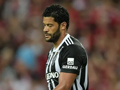 Hulk é provocado por torcedores em Flamengo X Atlético-MG