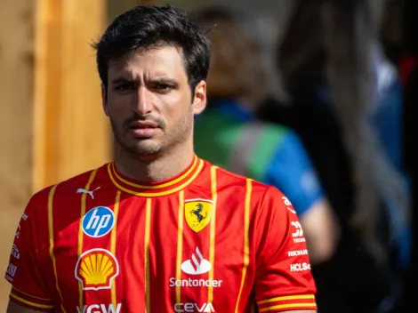 Sainz “em paz” após rejeição de Mercedes e Red Bull